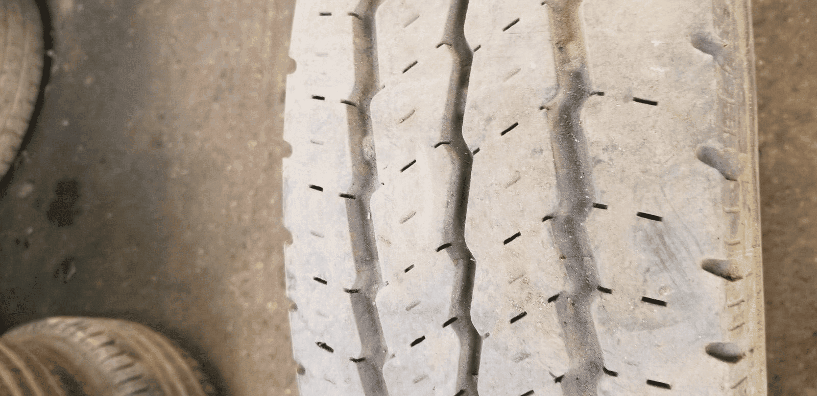 Renault Trafic Vivaro Steel Wheel And Tyre 195/65R16C - Image 8