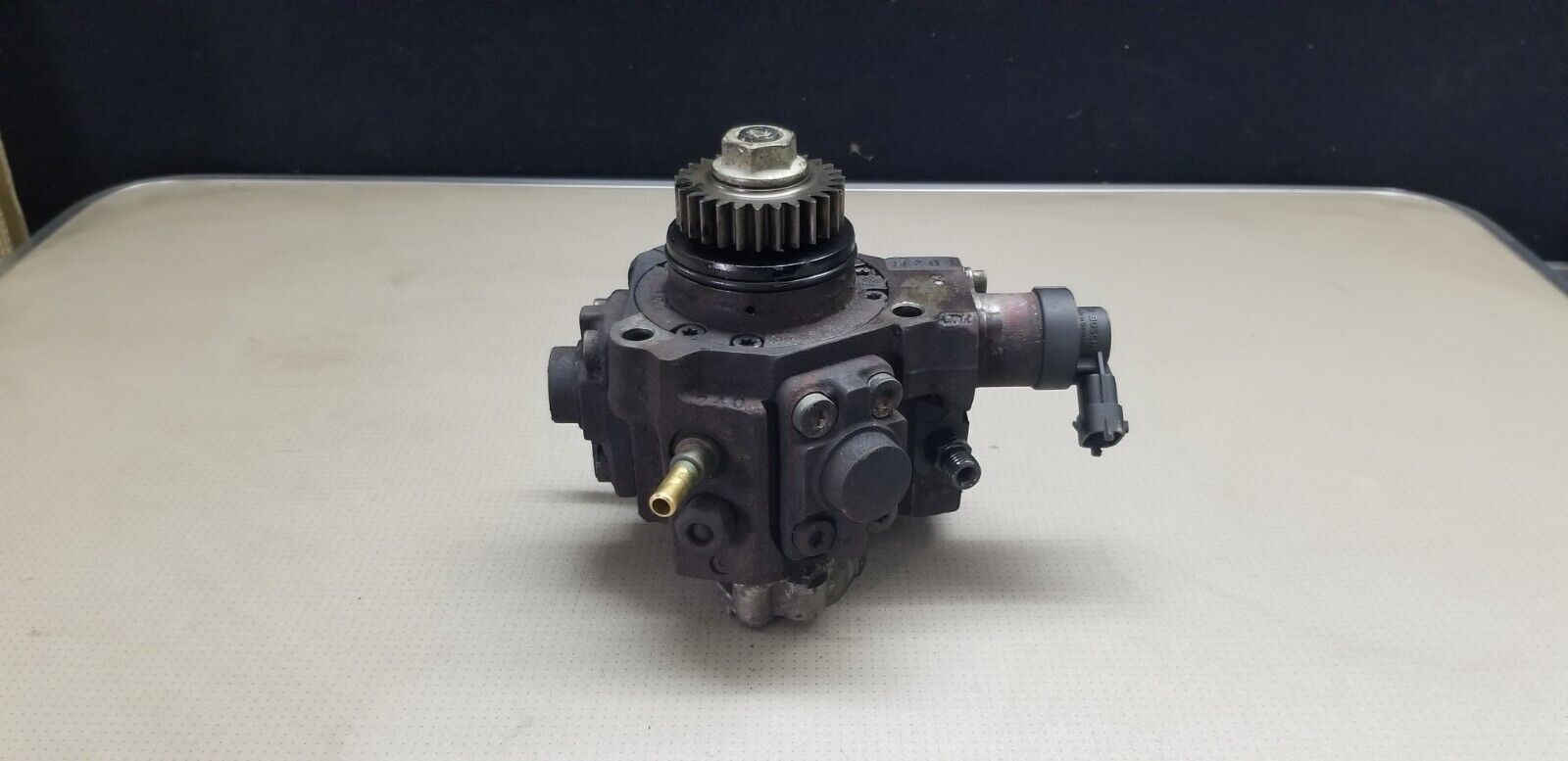 Renault Trafic / Vauxhall Vivaro 2.0 Diesel High Pressure Fuel Pump 8200950493