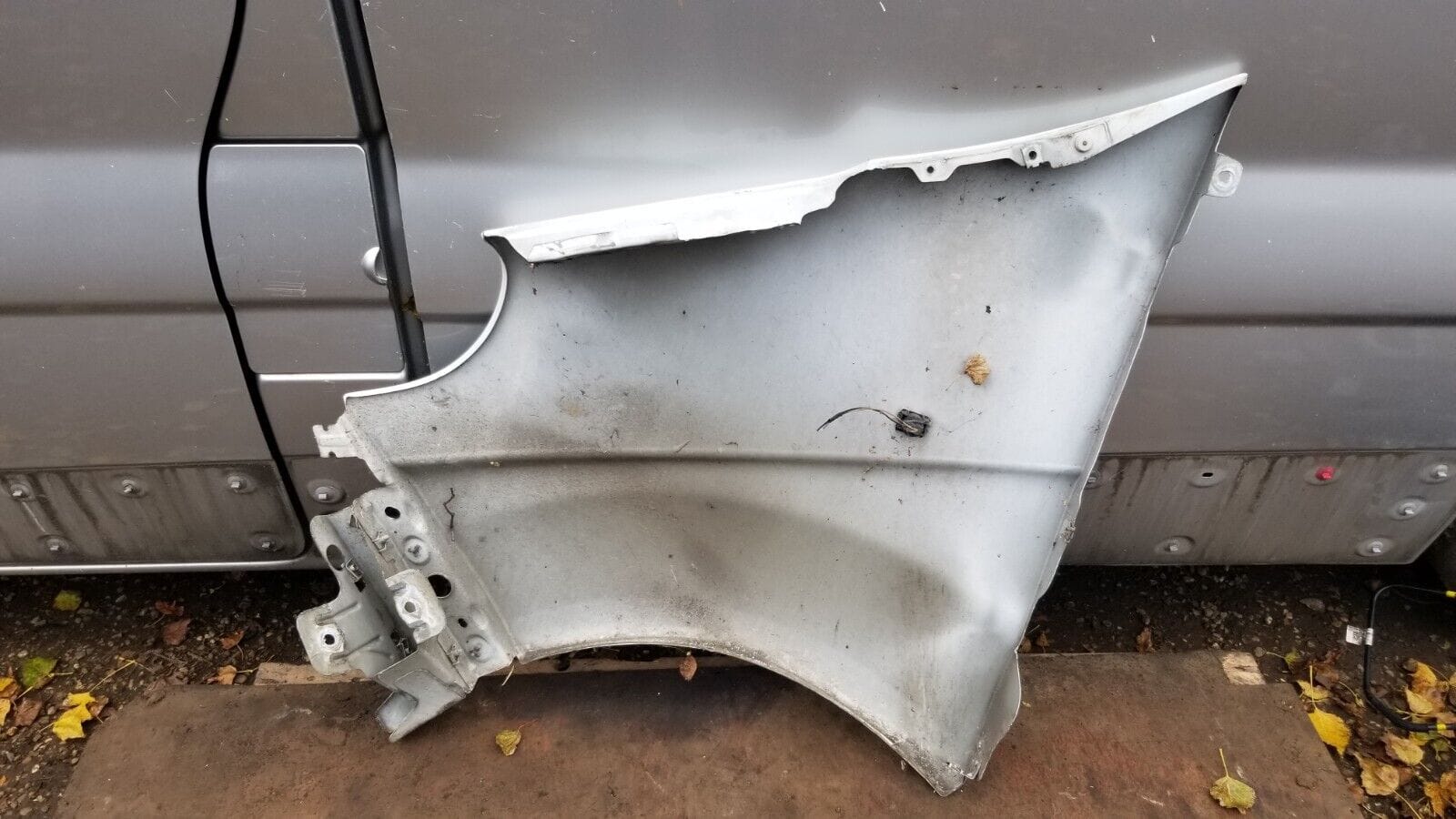 RENAULT TRAFIC/VAUXHALL VIVARO FRONT O/S DRIVER SIDE WING 2010 - Image 6