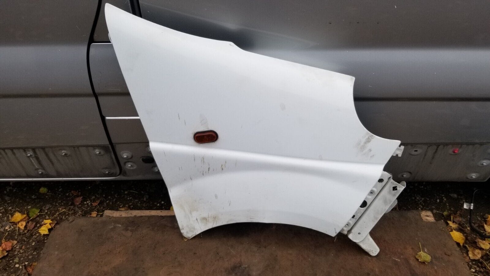 RENAULT TRAFIC/VAUXHALL VIVARO FRONT O/S DRIVER SIDE WING 2010