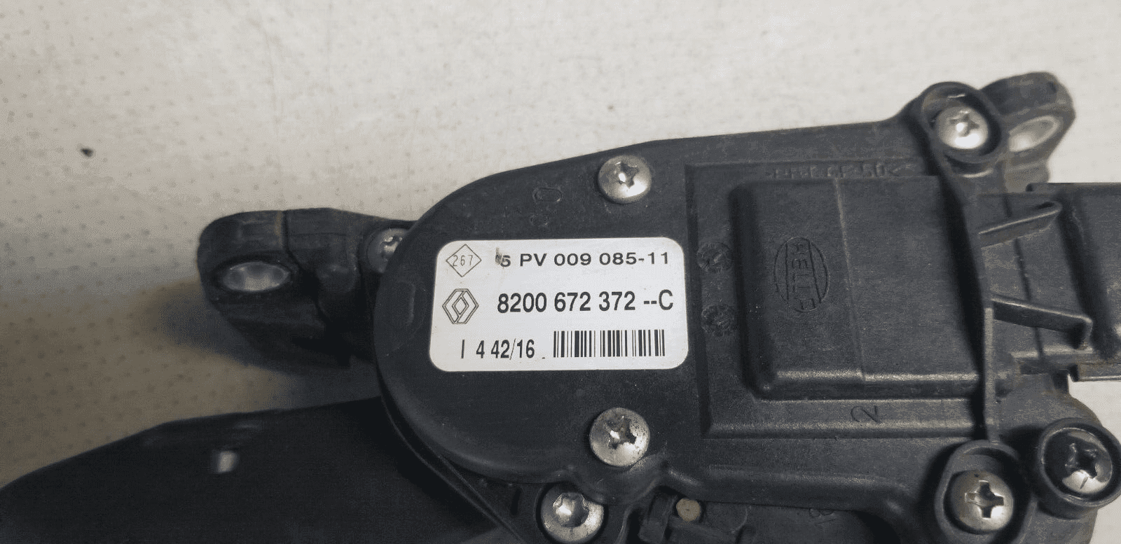 Renault Master MK3 2011-22 Genuine Throttle Pedal 8200672372 |O - Image 3