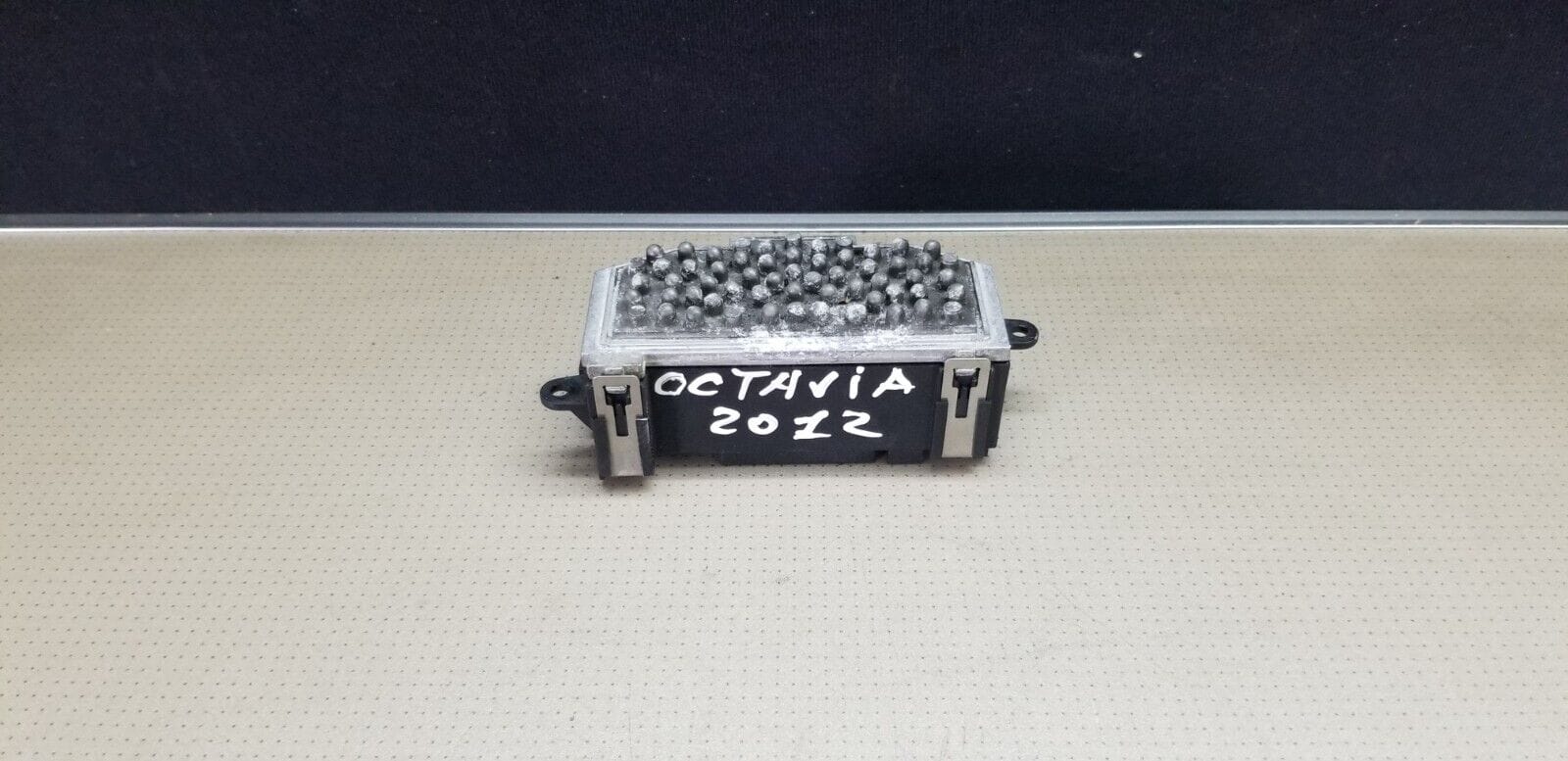 Skoda Octavia 2012 Heater Blower Fan Motor Resistor 3C0907521B |O