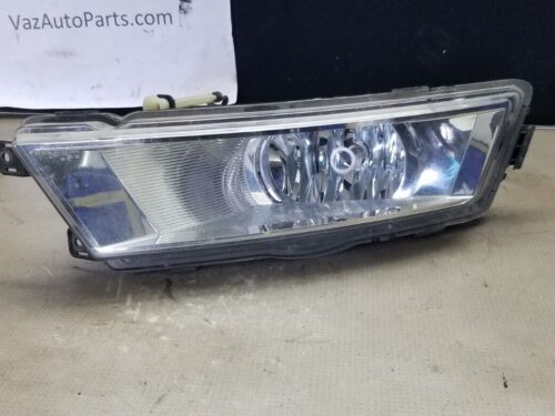 Skoda Rapid 2012-2017 Front Fog Light Lh Passenger Side 5JA941699
