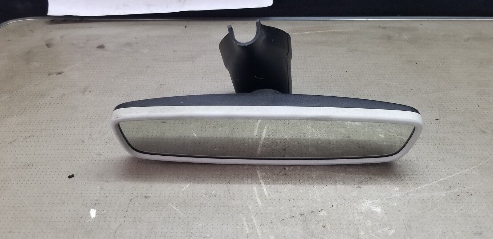 SKODA RAPID 2016 INTERIOR REAR VIEW MIRROR