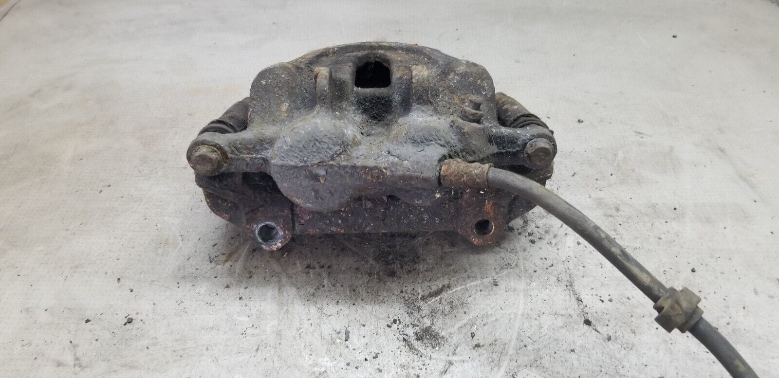 VAUXHALL VIVARO Brake Caliper Drivers Front 2013 2.0 Diesel X83 - Image 4