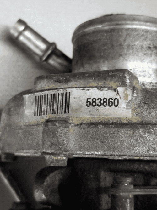 Vivaro Trafic turbocharger 2.0 DCI close-up