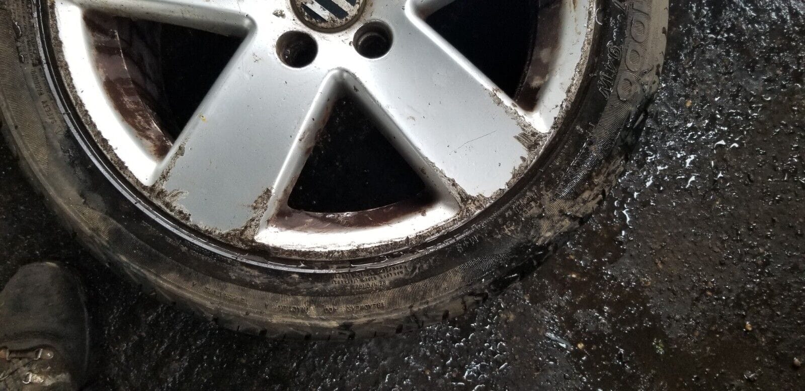 VW Passat B6 Alloy Wheels & Tyres 235 45 17" 3C0601025E - Image 14