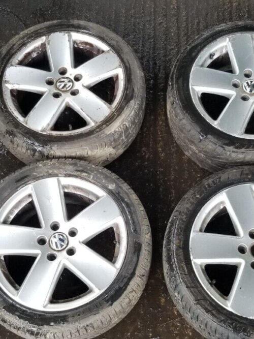 VW Passat B6 Alloy Wheels & Tyres 235 45 17" 3C0601025E