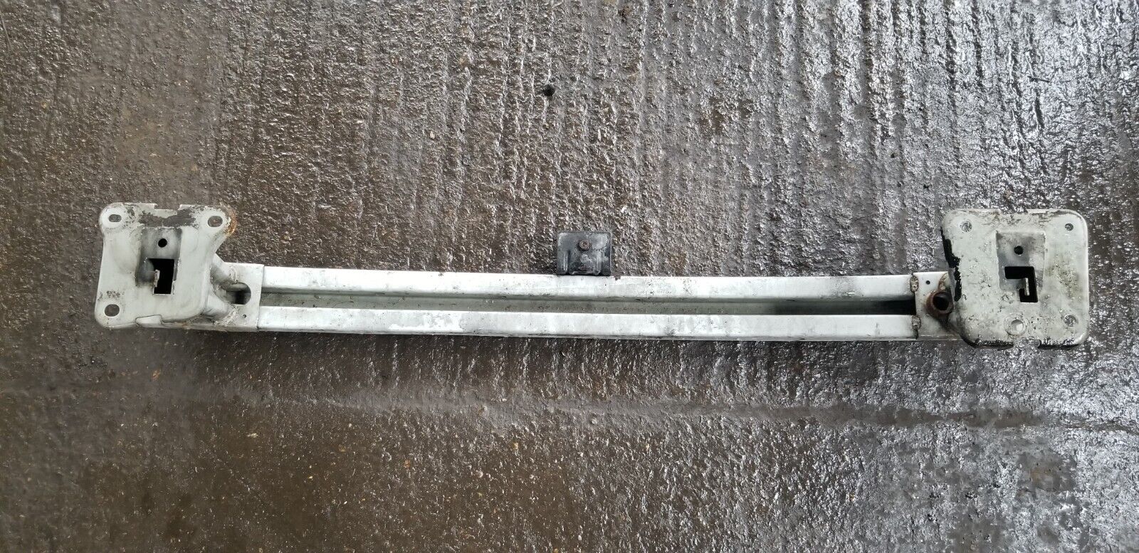 Vauxhall Vivaro 2015 FRONT BUMPER REINFORCEMENT CRASH BAR - Image 5