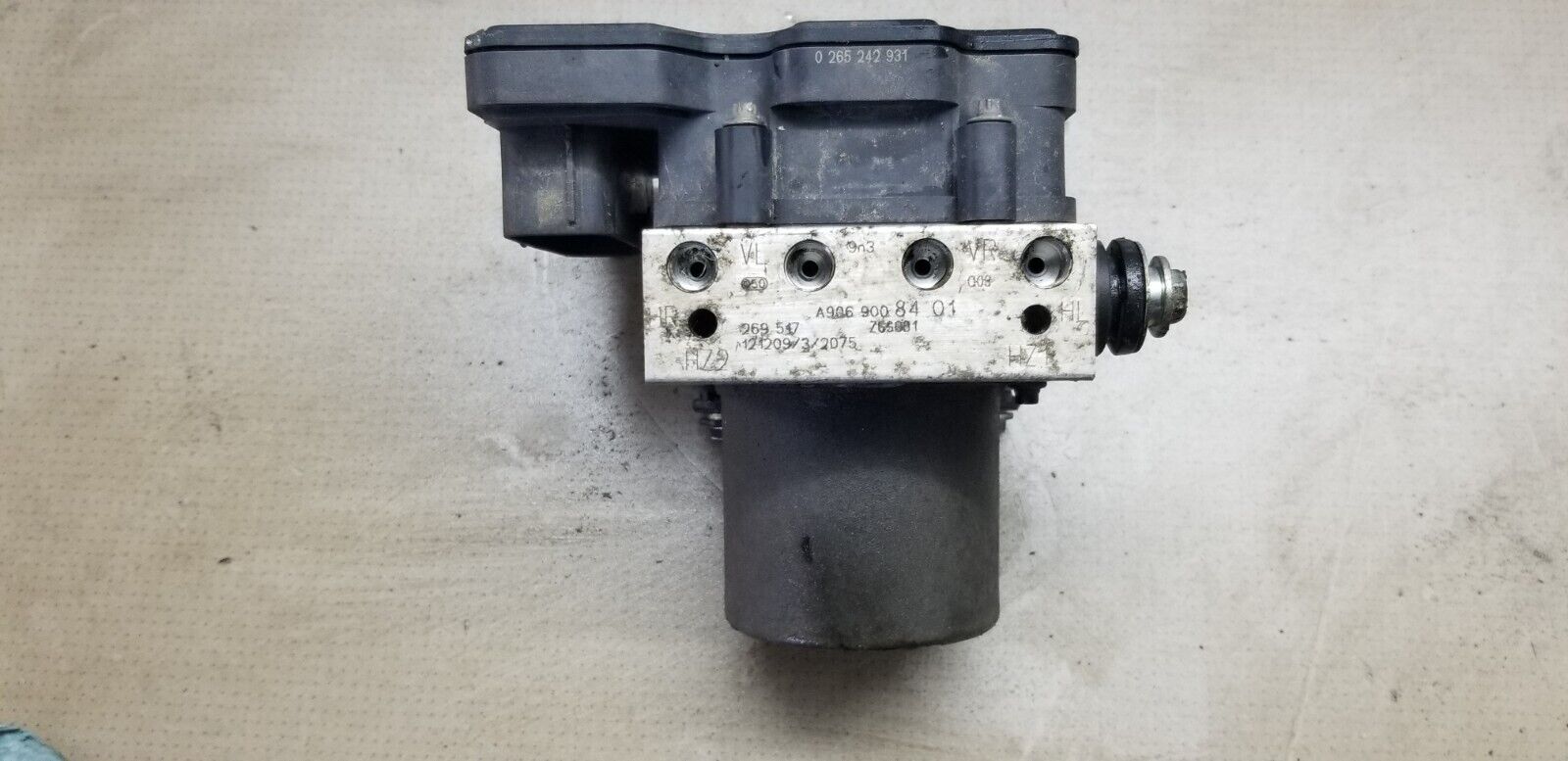 2006-18 MK2 Mercedes Benz Sprinter ABS Pump Module 2.1 Diesel A9069008401 - Image 6