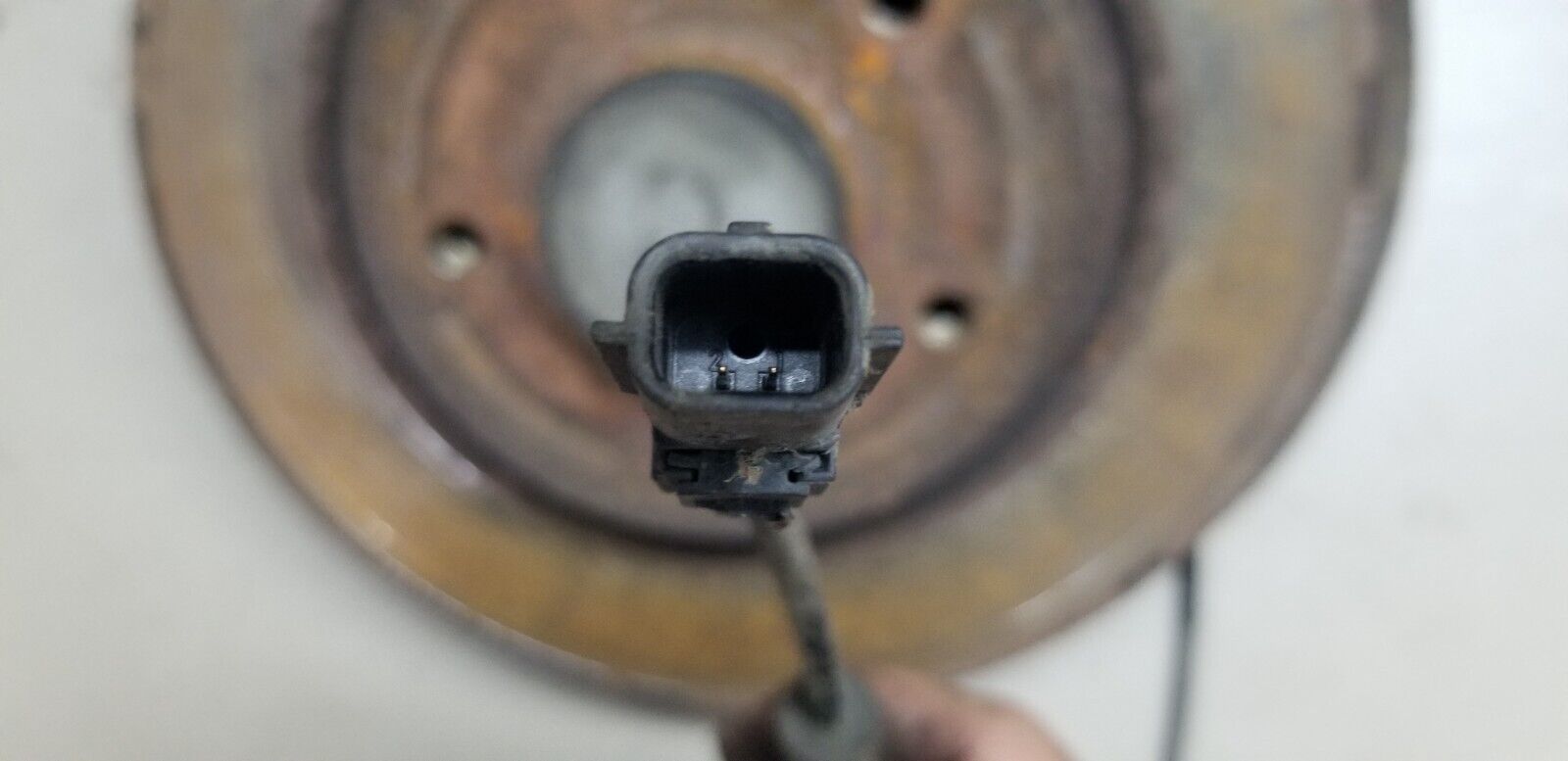 2011 Renault Kangoo Mk2 1.5 Diesel Right Driver O/S Rear Hub Stub & Abs - Image 5