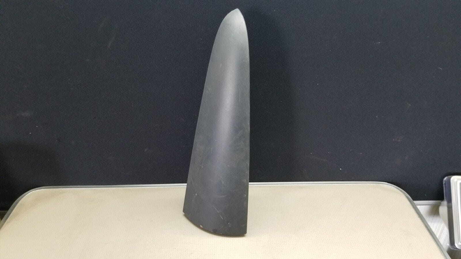 2012 RENAULT KANGOO REAR LEFT UPPER LIGHT COVER 8200499014