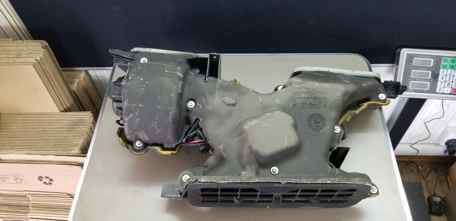 2012 Vauhall Vivaro pollen filter housing cab fan housing blower fan housing - Image 4