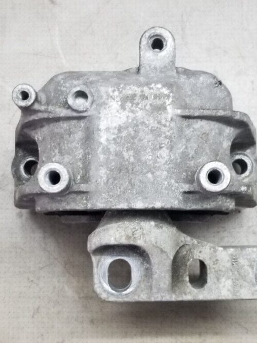 2014 VW PASSAT B7 1.6TDI ENGINE MOUNT BRACKET DRIVER SIDE 1K0199262CN
