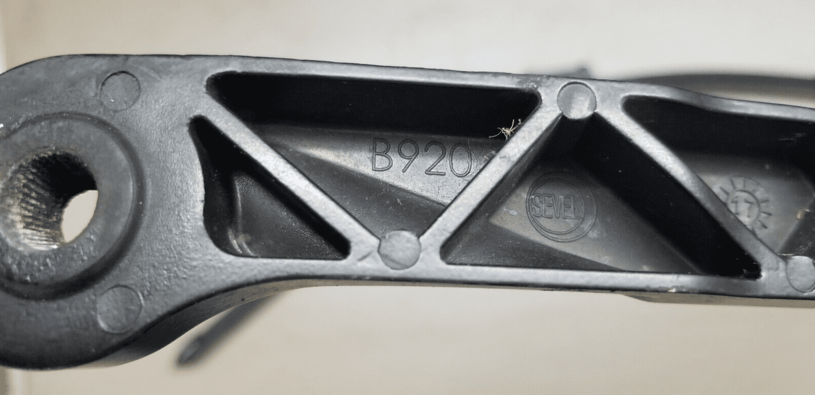 2018 PEUGEOT BOXER FURGON 2.0 HDI FRONT RLEFT WIPER ARM - Image 3