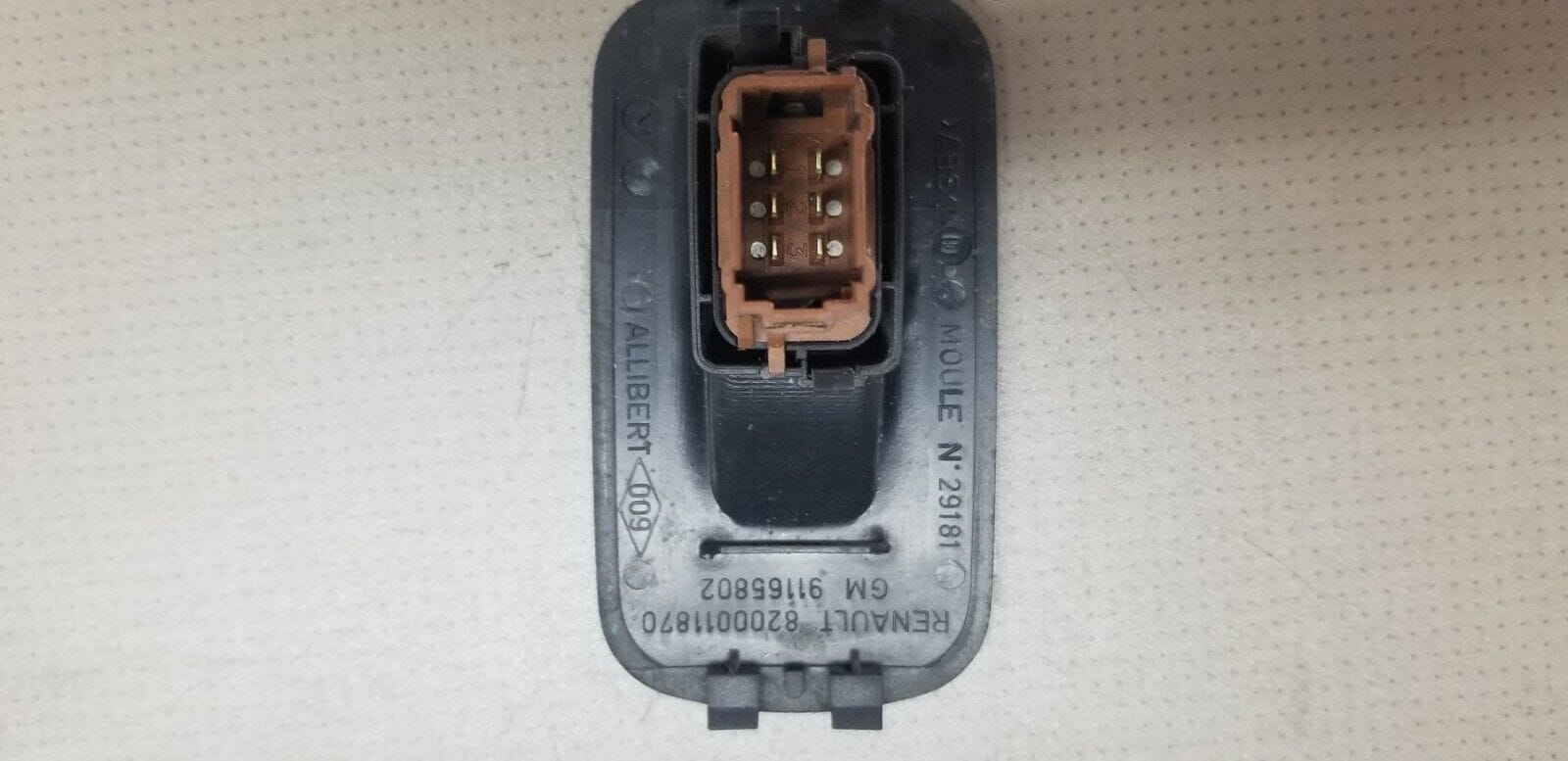 8200011870 front window control panel PASSENGER SIDE for RENAULT TRAFIC - Image 3