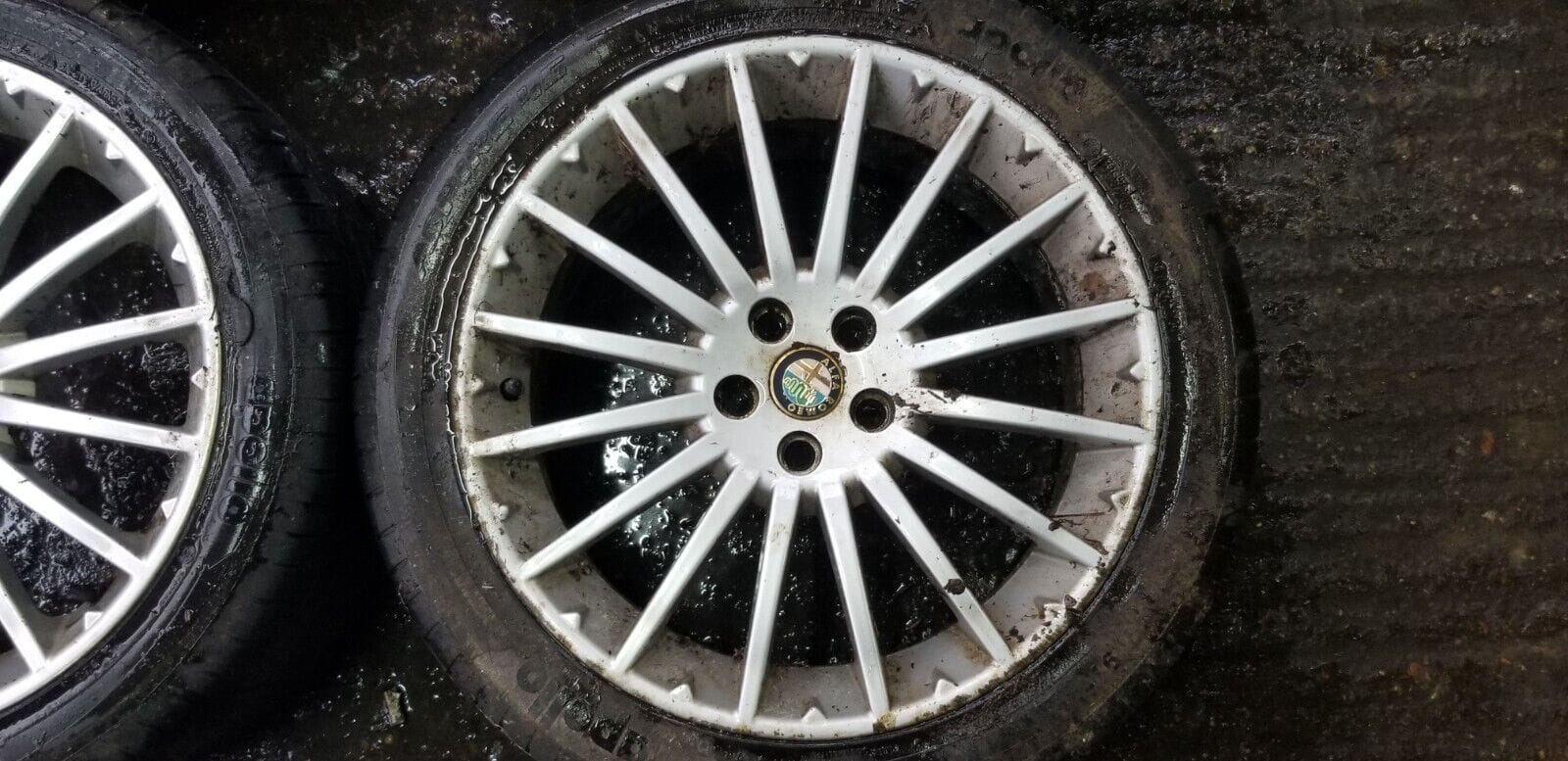 Alfa Romeo ALLOY wheelS & tyreS 5 stud 215/45/R17 7Jx17H2 - Image 5