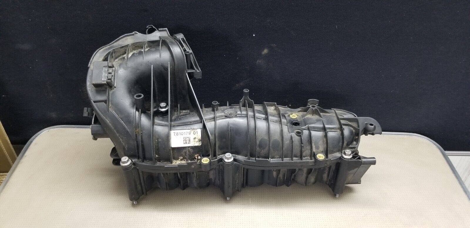 BMW E87 3er 118d INTAKE MANIFOLD / 7810179