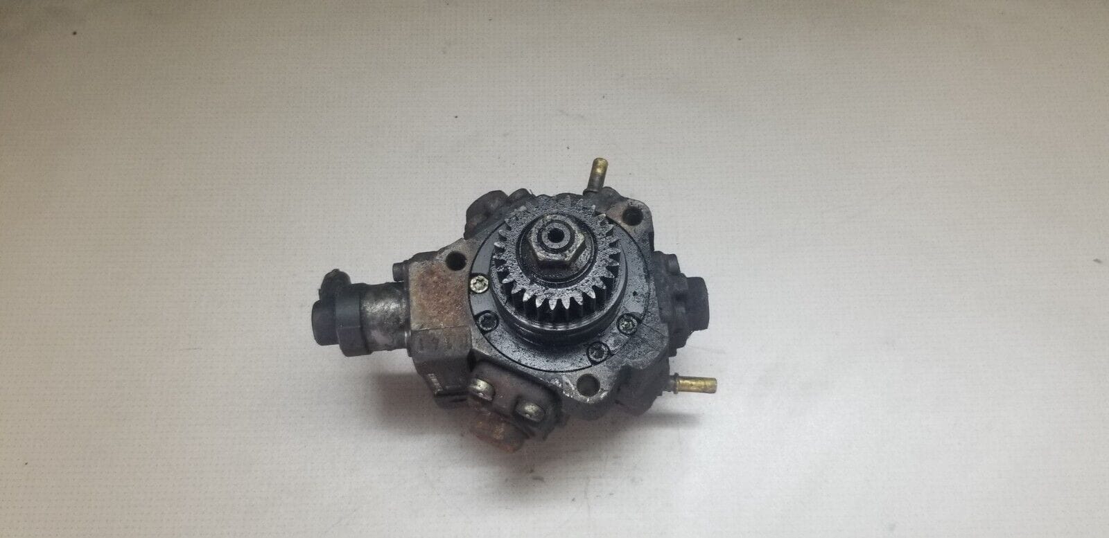 Vivaro Trafic Primastar 2.0 CDTI - Diesel Fuel Pump - Bosch 0445010170 - Image 3