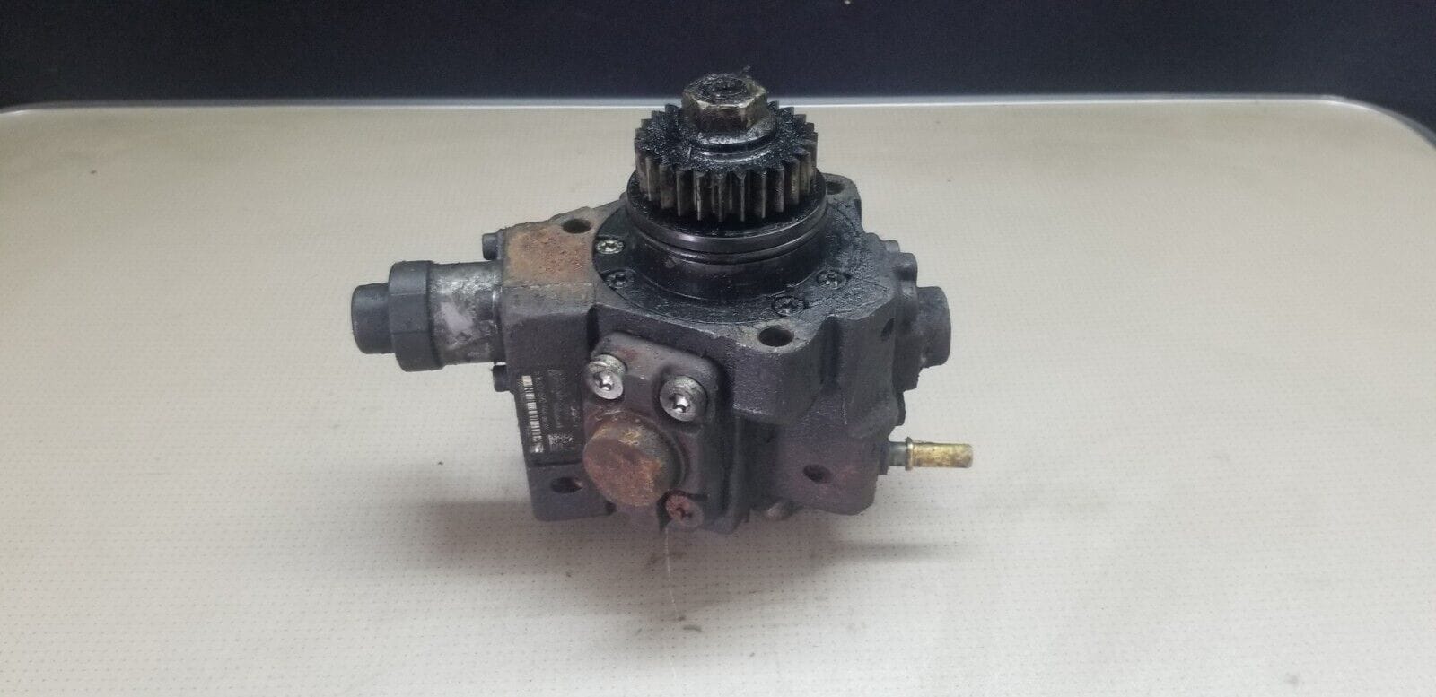 Bosch 0445010170 (H8200690744) Fuel Pump for Vivaro/Trafic 2.0 CDTI Diesel