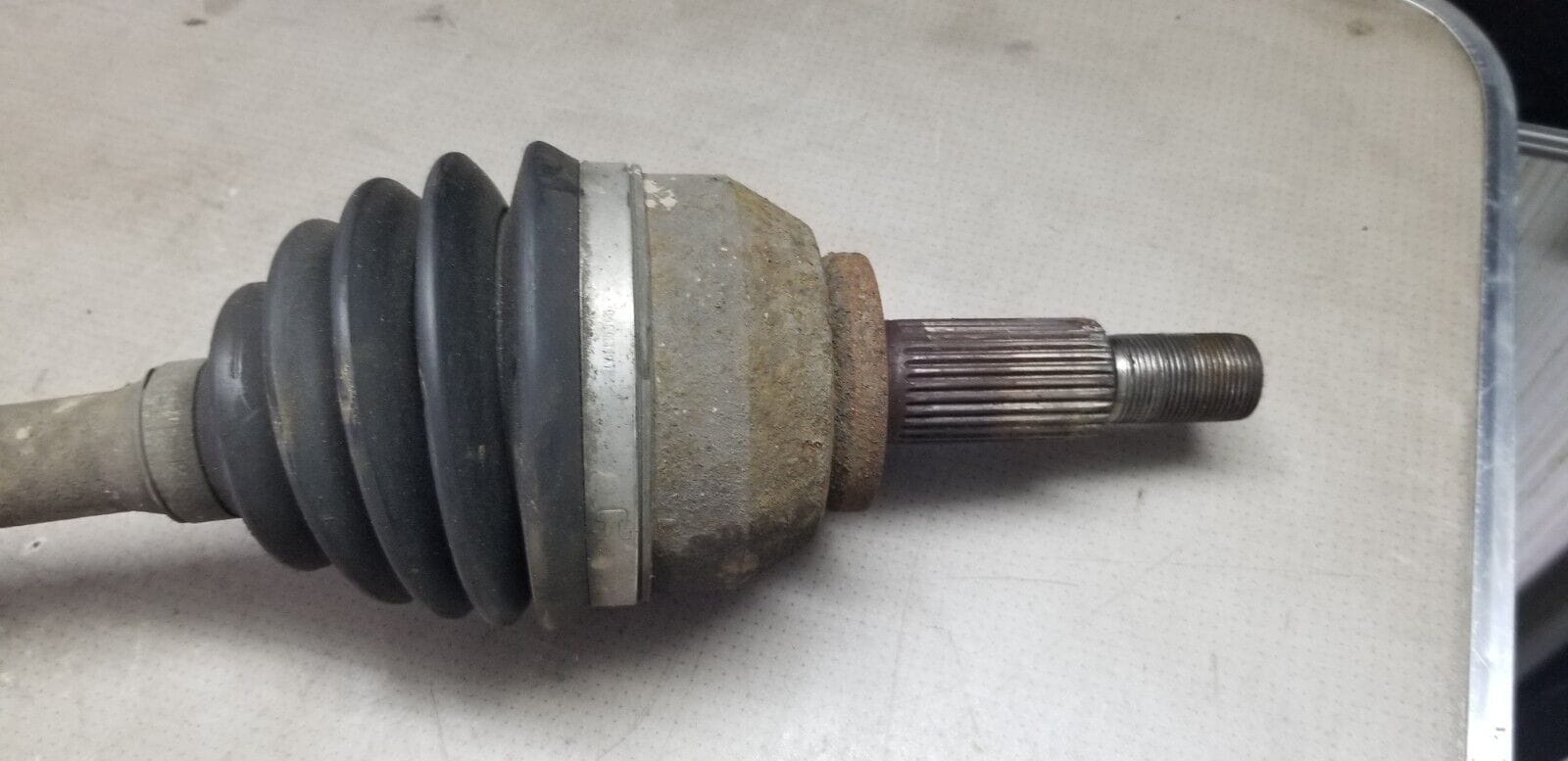 Driveshaft Vauxhall Vivaro 14-19 1.6 Diesel Passenger Side - Image 4