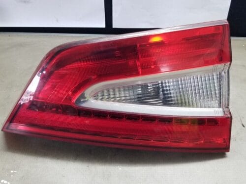 Ford Galaxy MK3 TDCI 2011 Rear/Tail Light On Tailgate (Passenger Side) |O