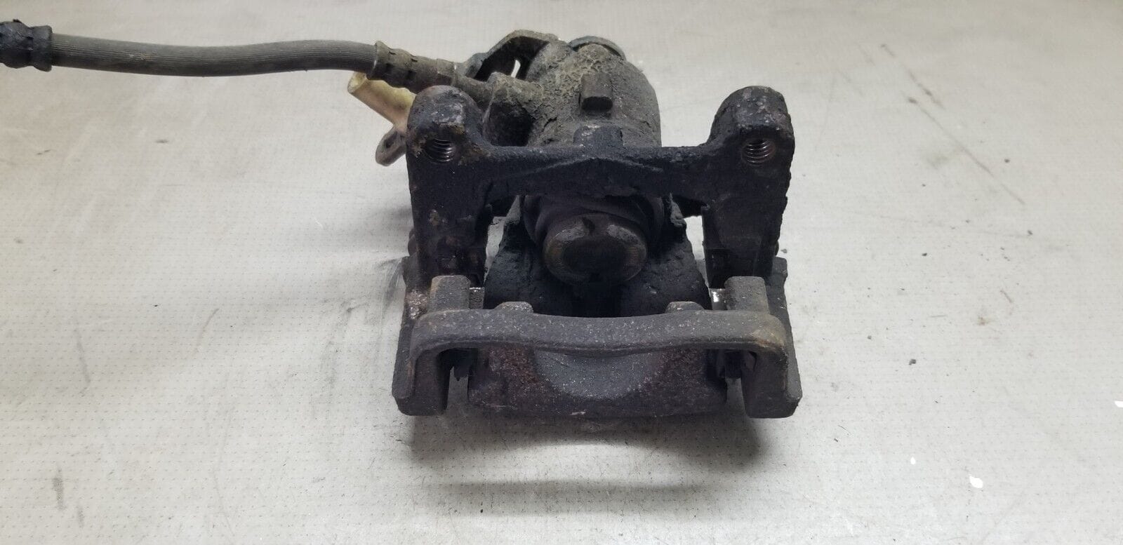 Ford Galaxy Mk3 2006-2016 O/S Drivers Rear Brake Caliper - Image 5