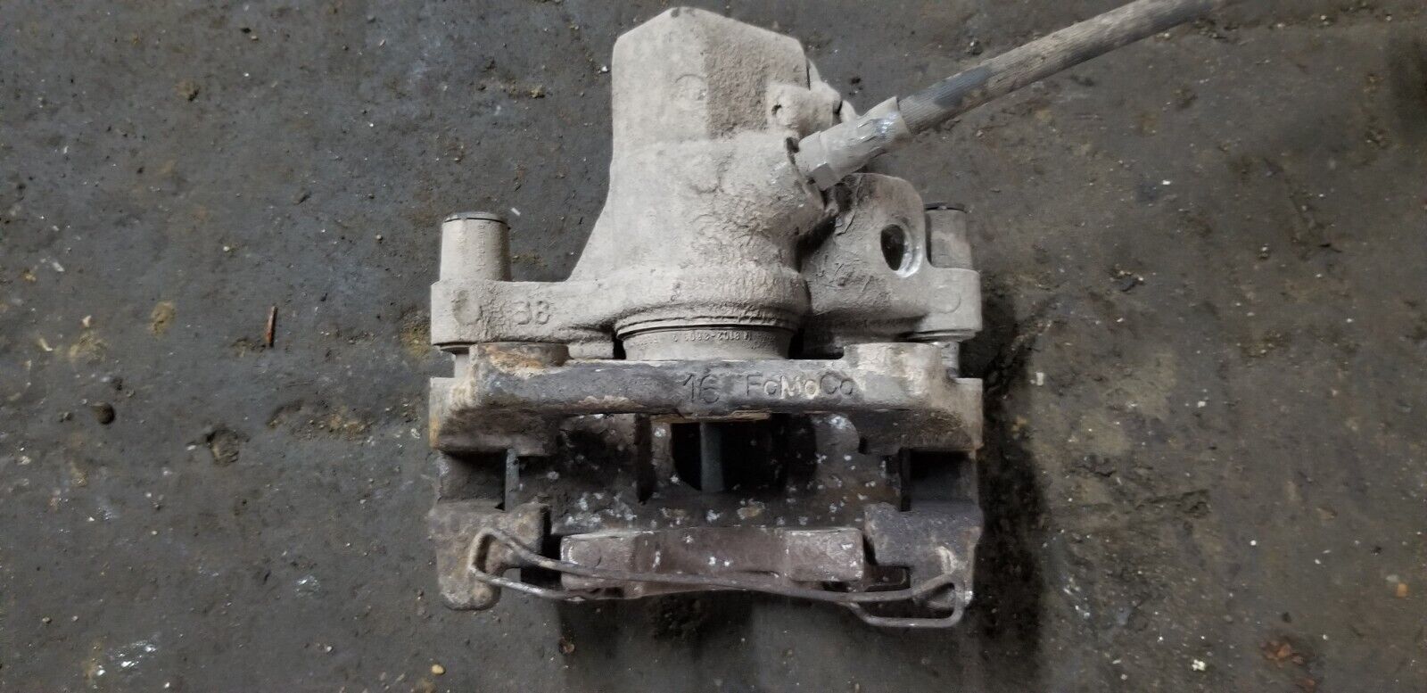 Ford Kuga Mk2 2016 N/S Passenger Rear Brake Caliper |O - Image 5