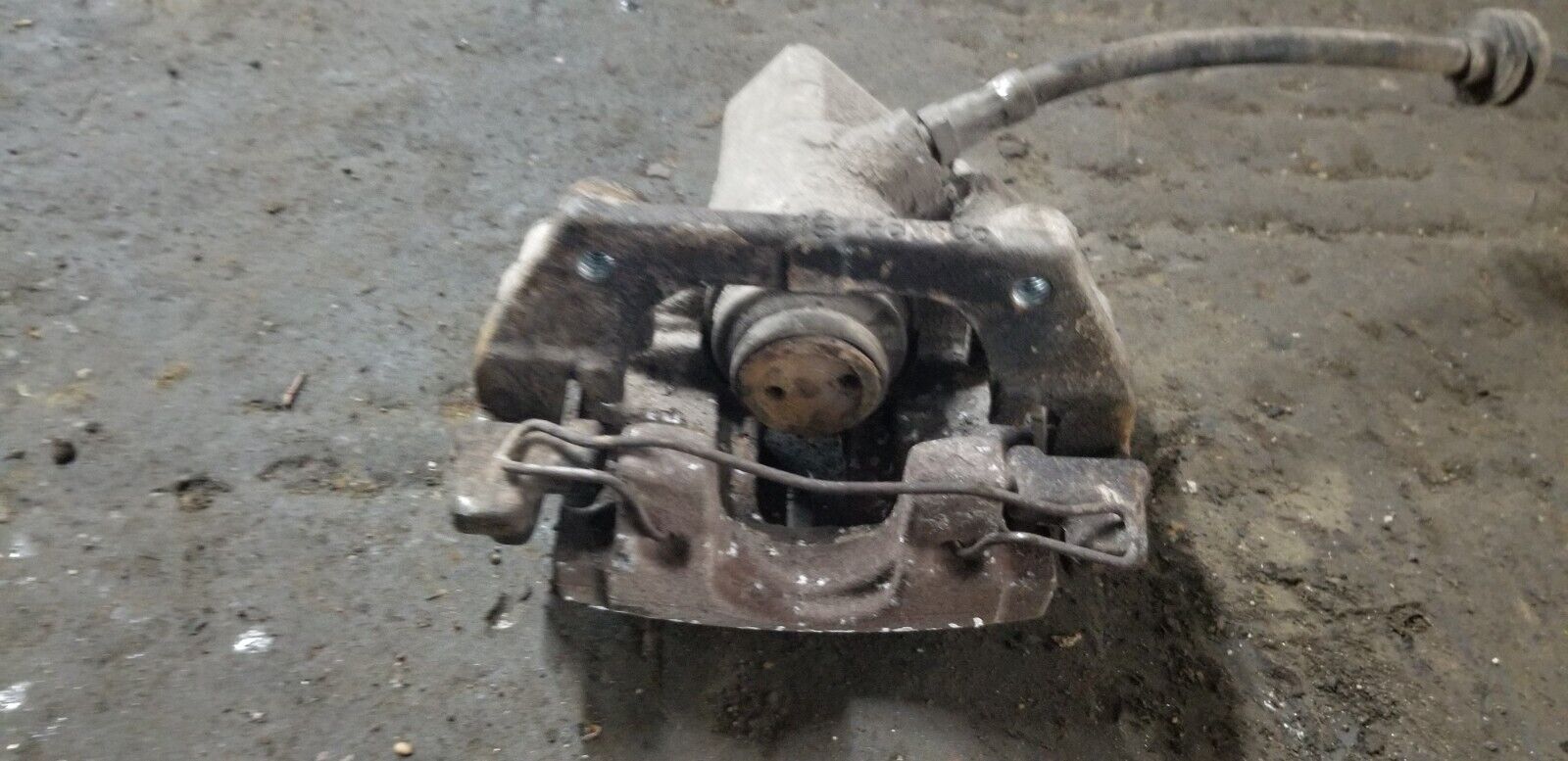 Ford Kuga Mk2 2016 N/S Passenger Rear Brake Caliper |O - Image 6