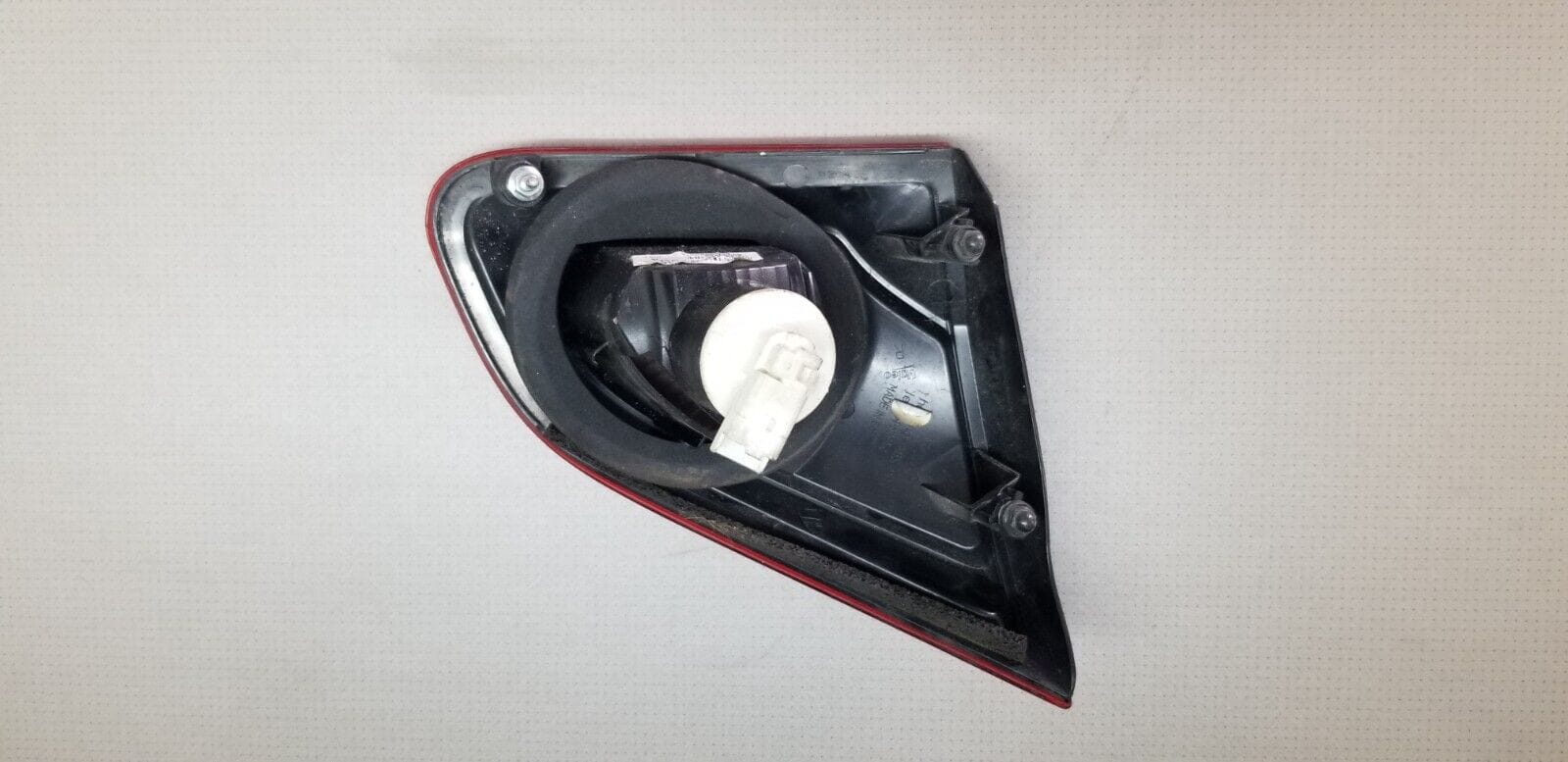 GENUINE NISSAN QASHQAI DRIVER SIDE REAR INNER LIGHT 2010-13 - Image 3