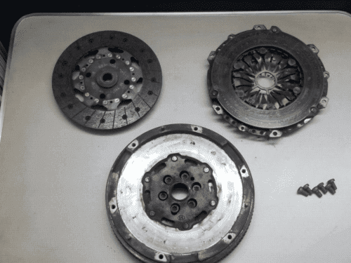 LuK Clutch Kit PEUGEOT 308 1.6 DIESEL 9675022680