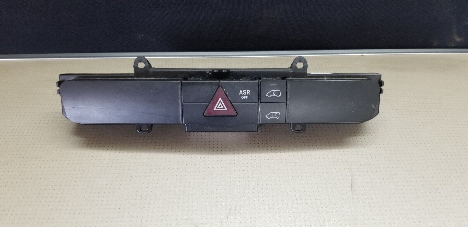 Mercedes Benz Sprinter W906 Hazard Light Asr Switch A9068701010 A9064420023 A9068700210 - Image 3