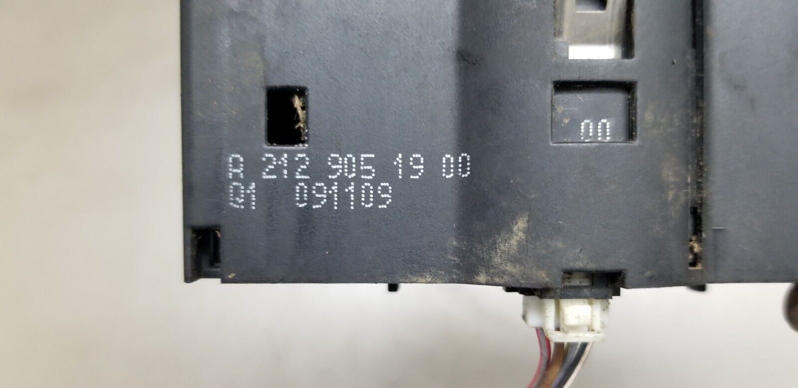 MERCEDES-BENZ E W212 Headlight Switch Control A2129051900 - Image 4