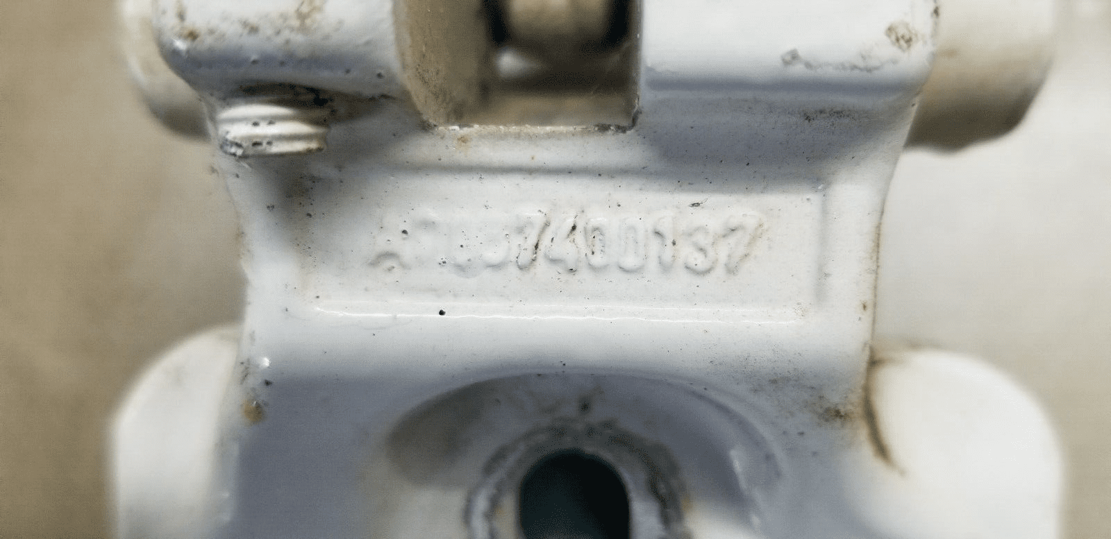 MERCEDES-BENZ SPRINTER 906 Rear Right Door Upper Hinge A9067400137 - Image 4