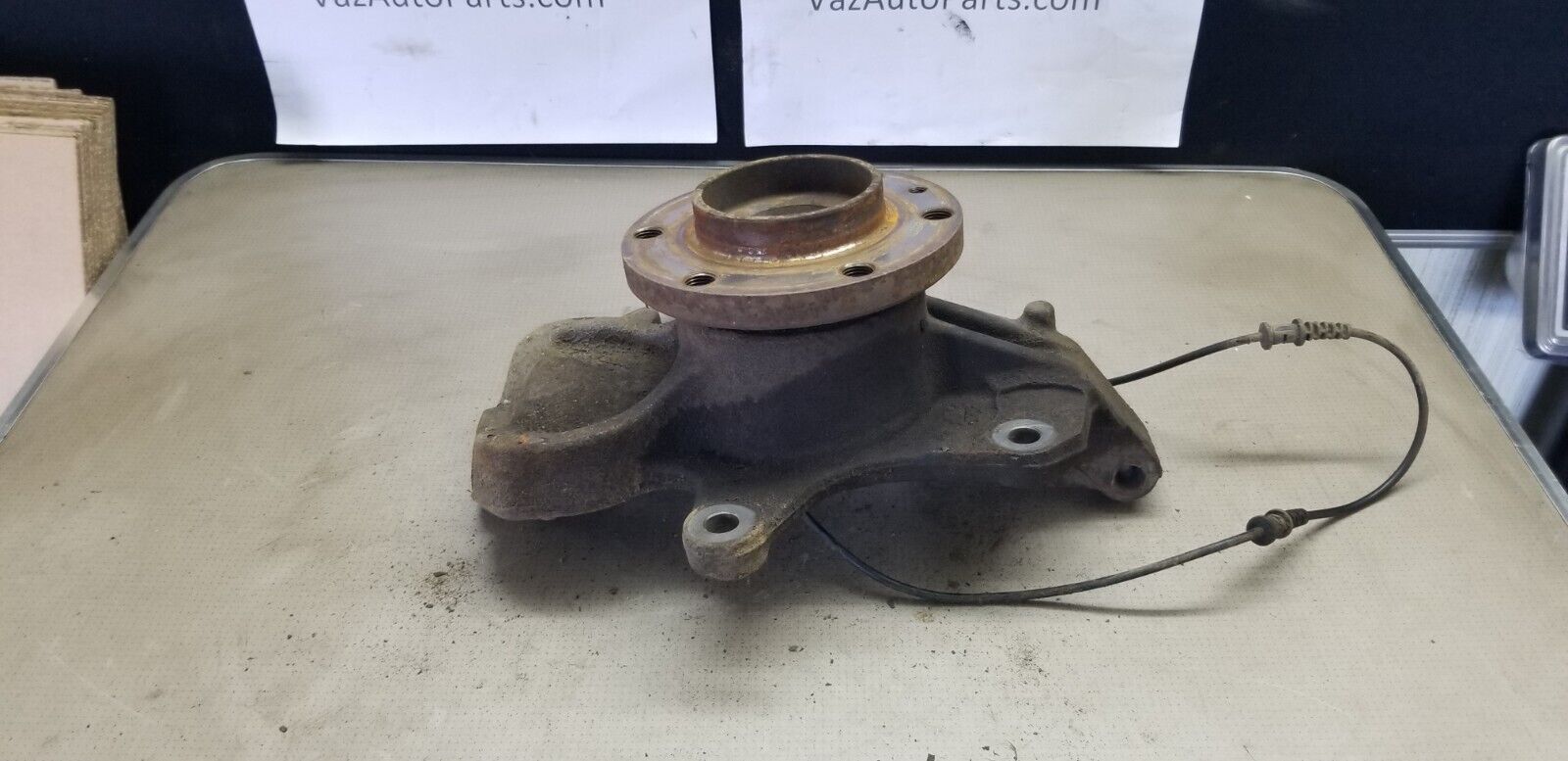 Top Side profile of Mercedes Sprinter 2016 front left wheel bearing assembly