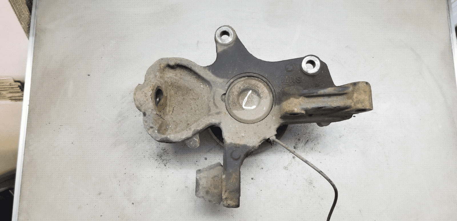 Rear view of OEM-quality front left wheel hub for Mercedes Sprinter 2016