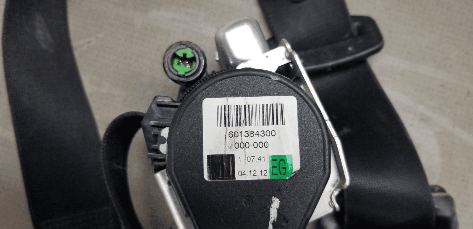 Original Mercedes Van Seatbelt for 2015 Sprinter W906