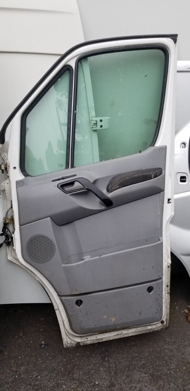 Mercedes Benz Sprinter W906 Volkswagen Crafter Driver Side Front White Door - Image 3