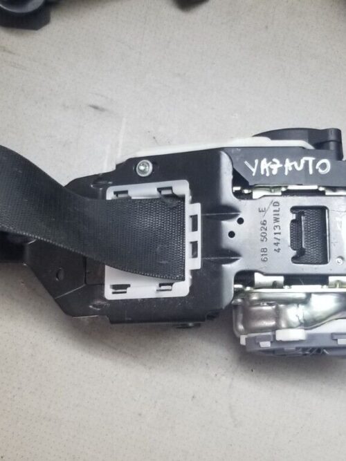 Genuine Mercedes-Benz W212 E-Class Facelift seat belt A2128600786