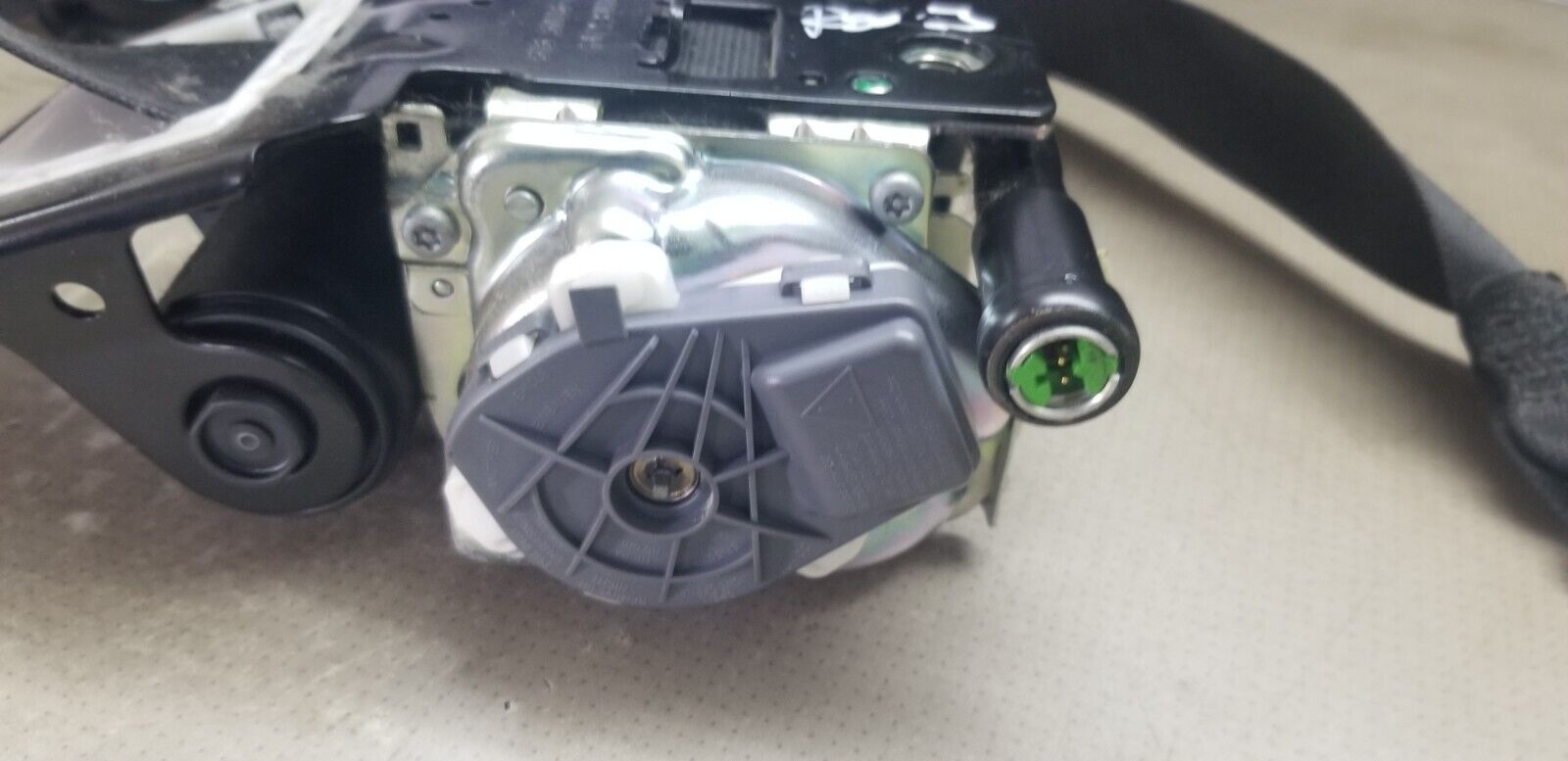 OEM Mercedes-Benz W212 E-Class passenger side front seat belt black