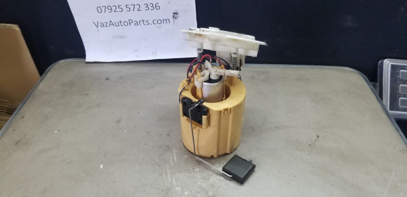 Mercedes E-Class W212 E300 in-tank fuel pump A2124700194