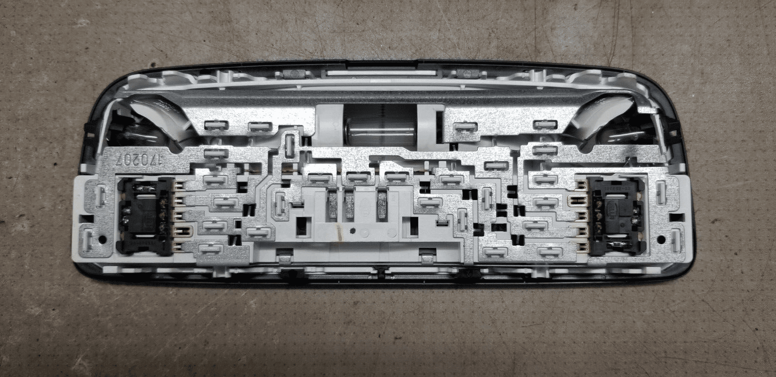 Mercedes Benz E Class Interior Roof Courtesy Light Rear W212 2014 |O - Image 3