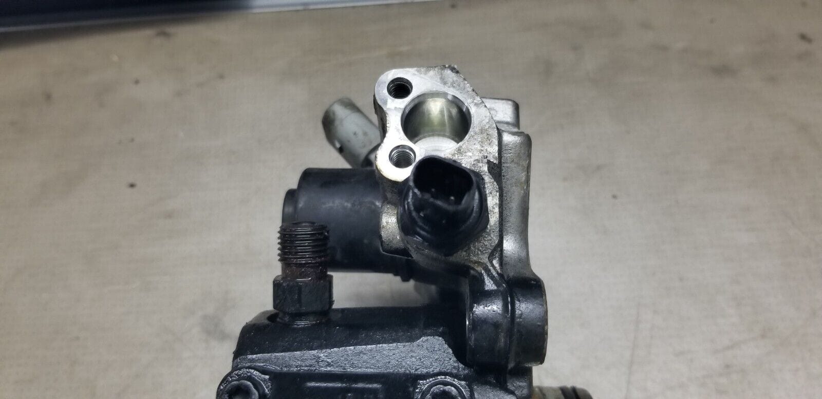 Mercedes Benz E Class W212 2015 High Pressure Fuel Pump A6510701701 - Image 5