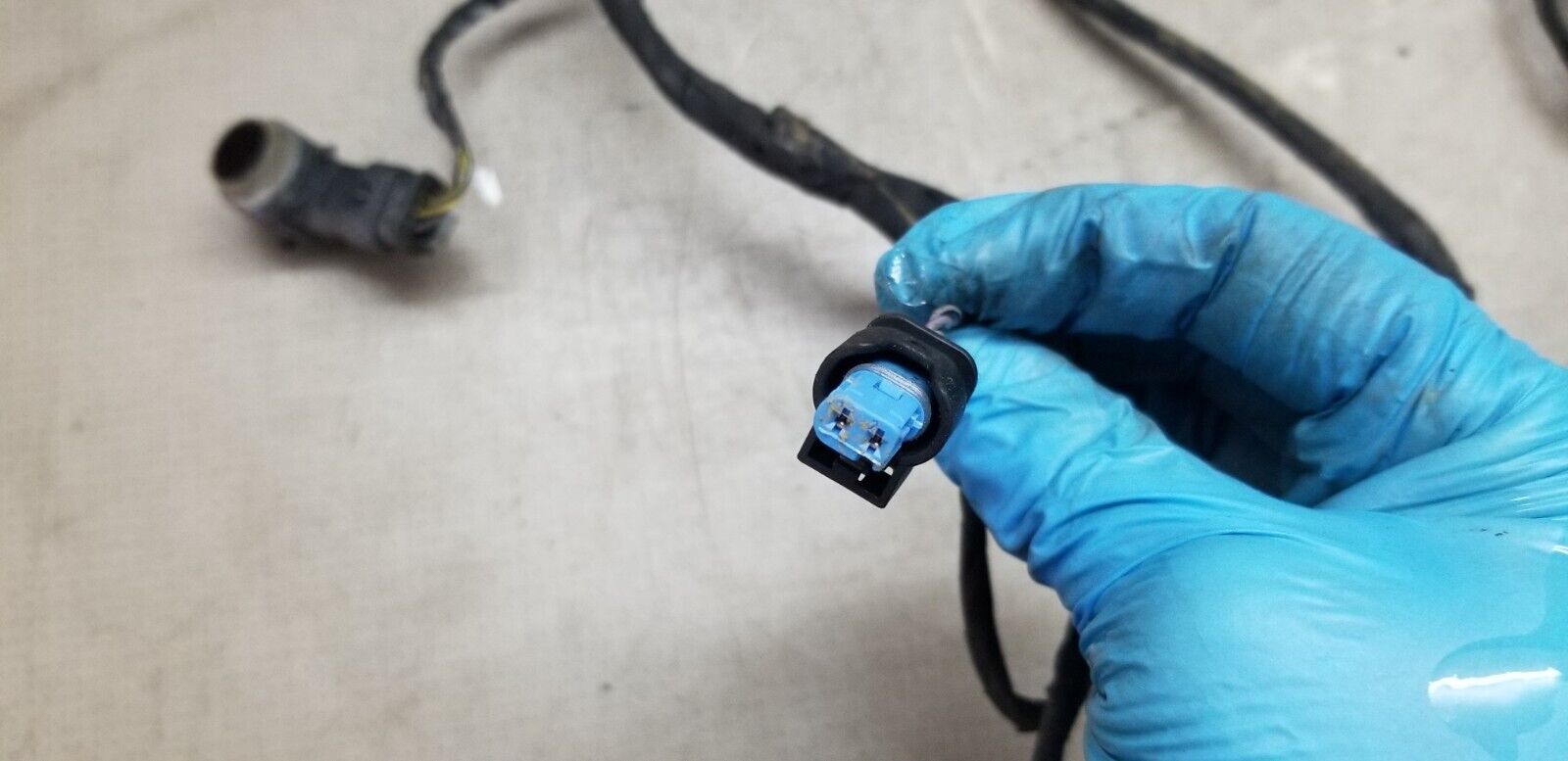 Mercedes E220 2015 W212 Front Bumper Parking Sensors And Wiring Loom - Image 4