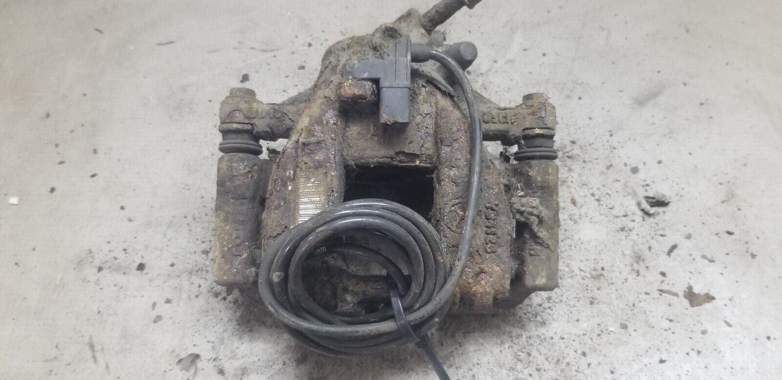 MERCEDES SPRINTER CRAFTER 2006 - 2016 PASSENGER LEFT NEAR SIDE REAR BRAKE CALIPE - Image 3