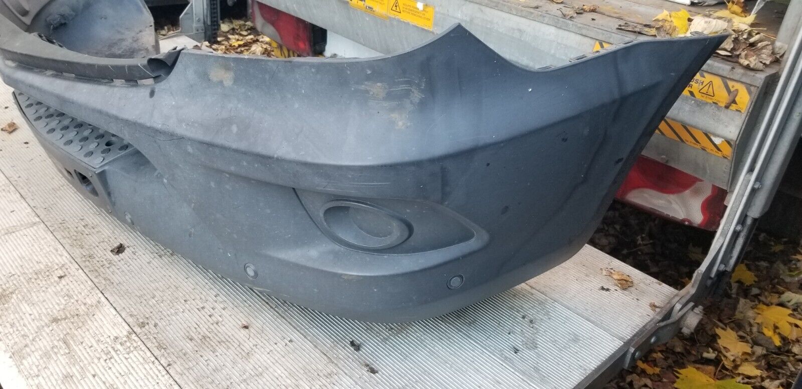 Mercedes Sprinter Genuine Front Bumper A9068851570 |O - Image 4