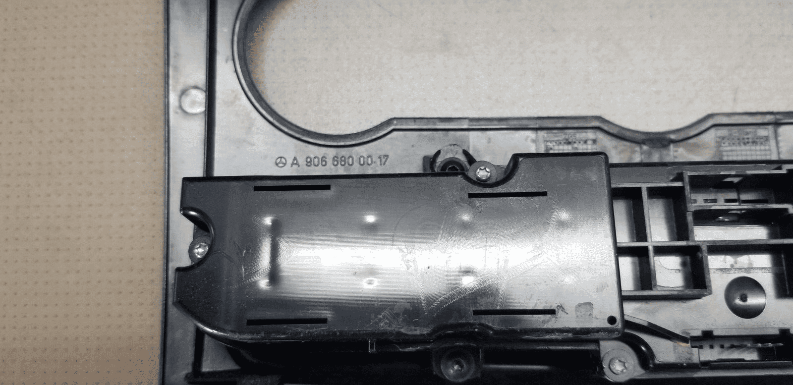 Mercedes Sprinter Heater Control Stereo Centre Surround Trim 07-18 A9066800017 |O - Image 4