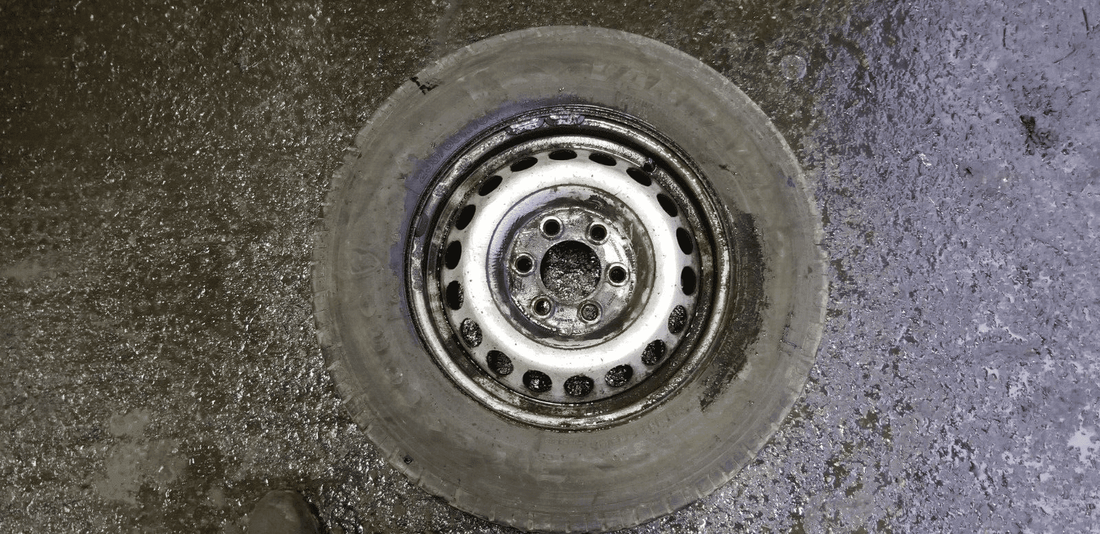 MERCEDES-SPRINTER W906 235/65/16 STEEL WHEEL TYRE A0014014802