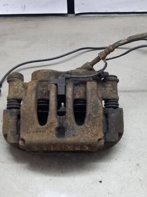 MERCEDES SPRINTER W906 RIGHT FRONT BRAKE CALIPER DRIVERS SIDE 2013