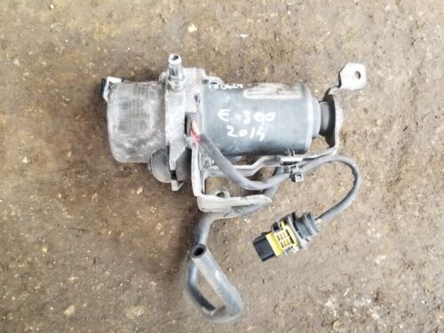 Mercedes E-Class W212 E300 2.1 Diesel Hybrid vacuum pump A0004302832